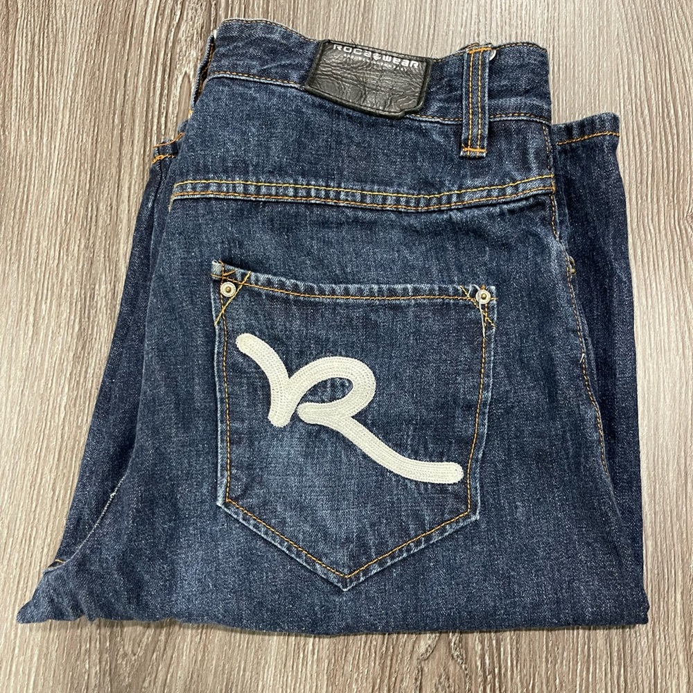Rica wear Jean shorts